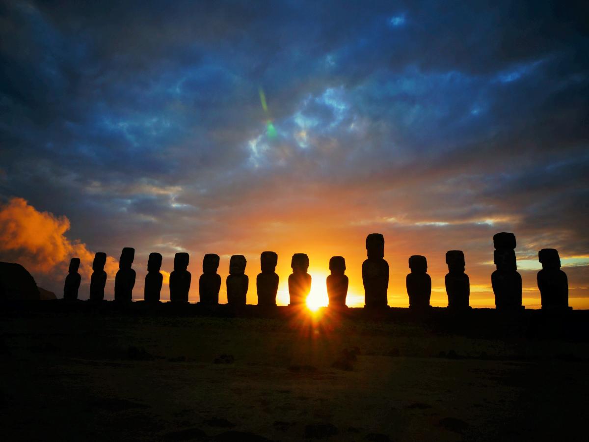 TOUR AMANECER / NOV 2026